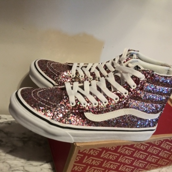 Van Sneakers - Picture 6 of 6